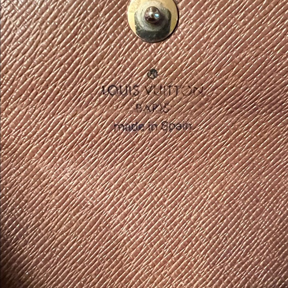 Louis Vuitton Brown Monogram Wallet
Good used condition. Lots of use left - Picture 8 of 16